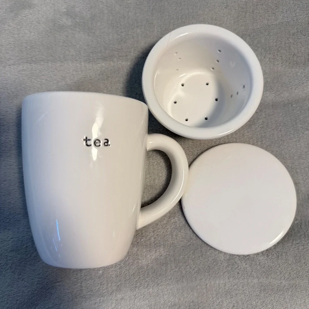 Pottery Barn Coffee House Tea Infuser Mug White Ceramic Lid Strainer